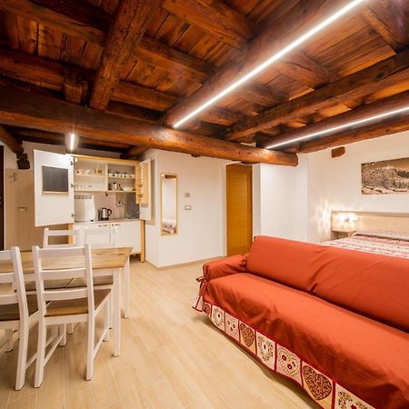Apartamento Miki Central Appartament Aosta Exterior foto