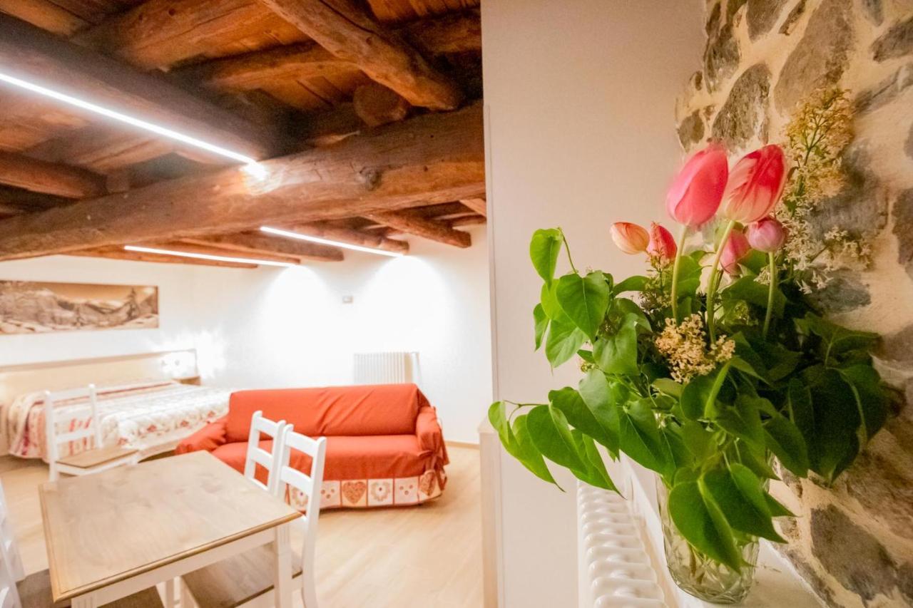Apartamento Miki Central Appartament Aosta Exterior foto